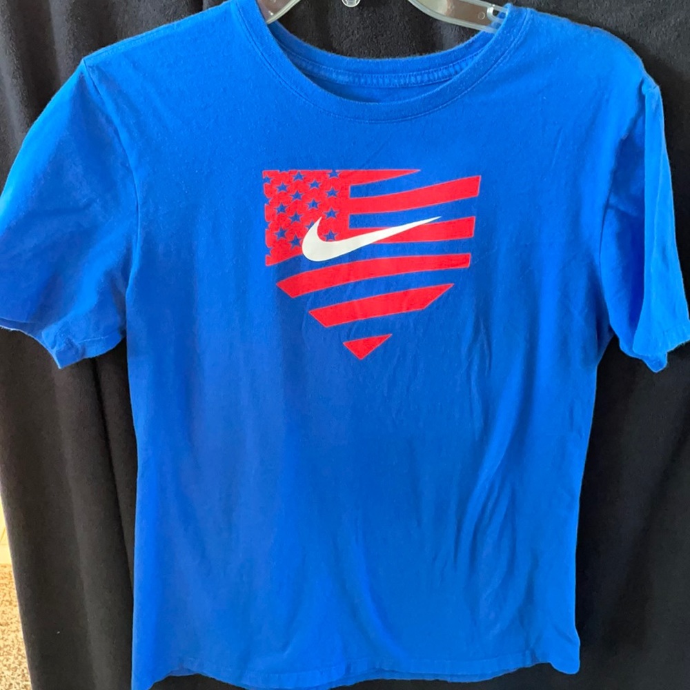 Nike T-shirt